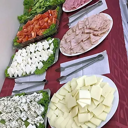 阿福伦亚酒店 酒店