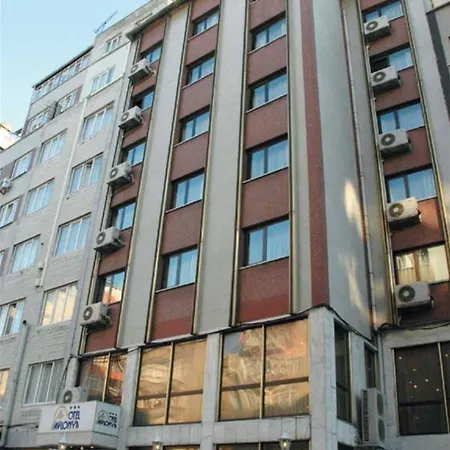 Avlonya 3*