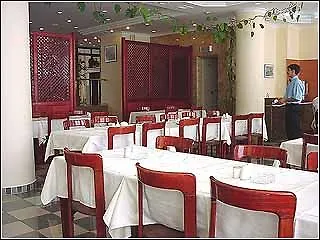 Avlonya 3*