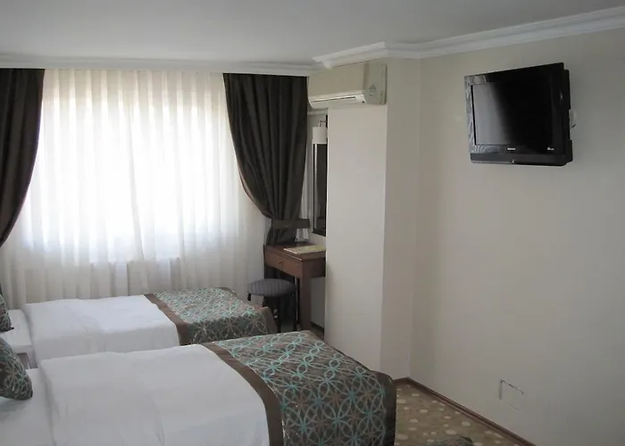 Отель Avlonya 3*