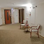 Отель Avlonya 3*